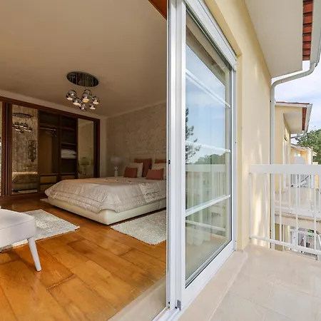 Pensión Moradia Chicharro Nazaré