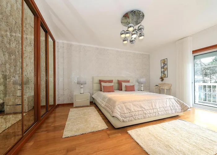 Moradia Chicharro نازاريه