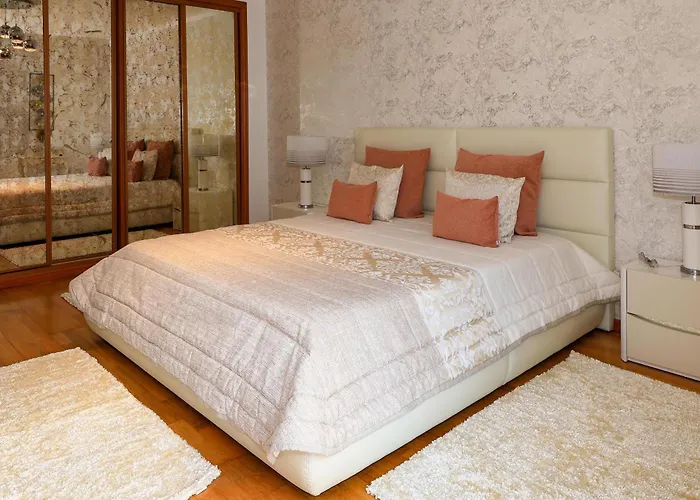 Moradia Chicharro بيت ضيافة