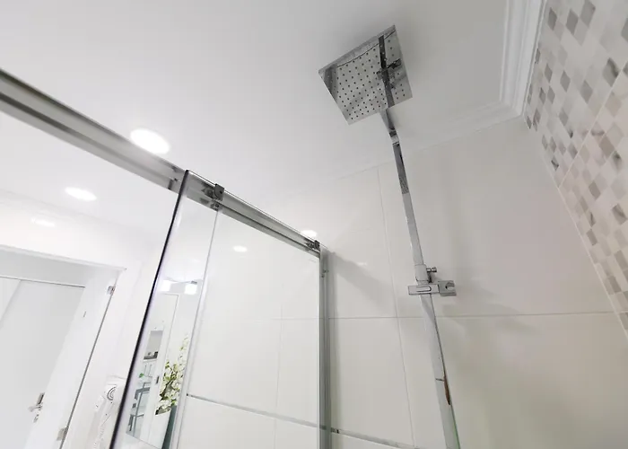 Moradia Chicharro بيت ضيافة