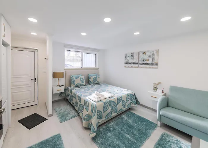 Moradia Chicharro نازاريه