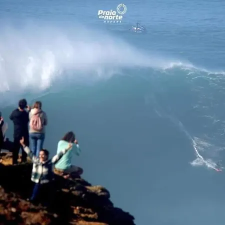 Moradia Chicharro Affittacamere Nazaré