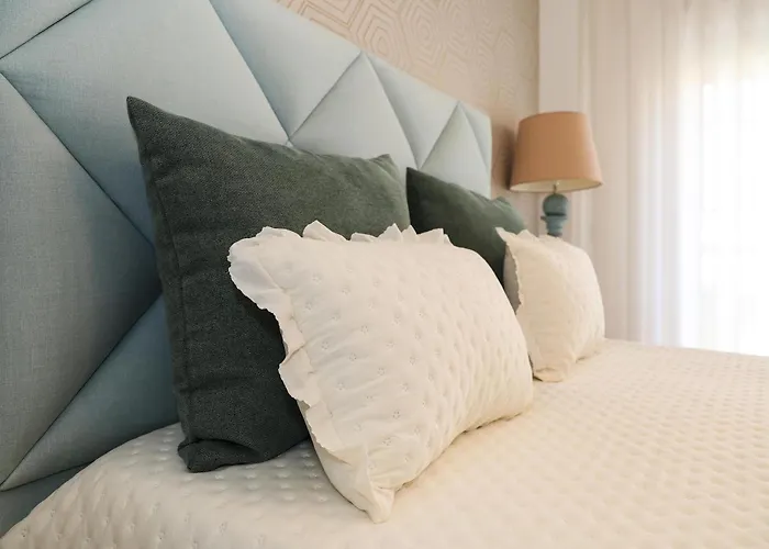 Moradia Chicharro בית הארחה *