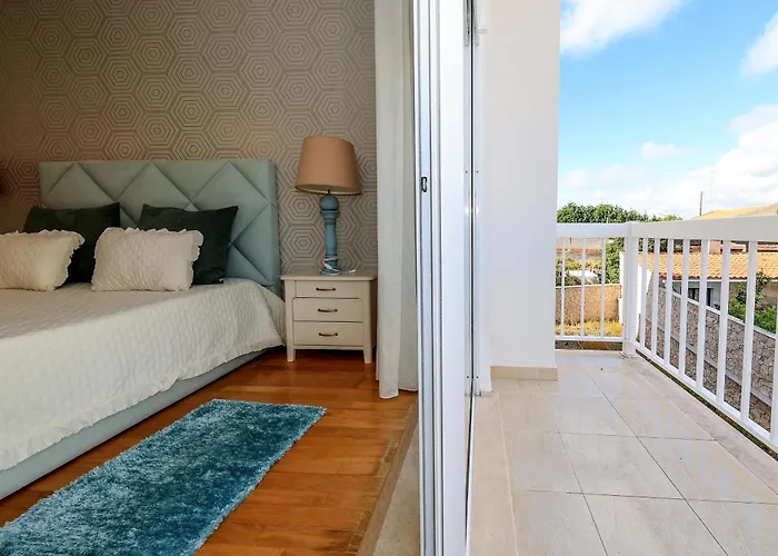 Moradia Chicharro * נאזרה