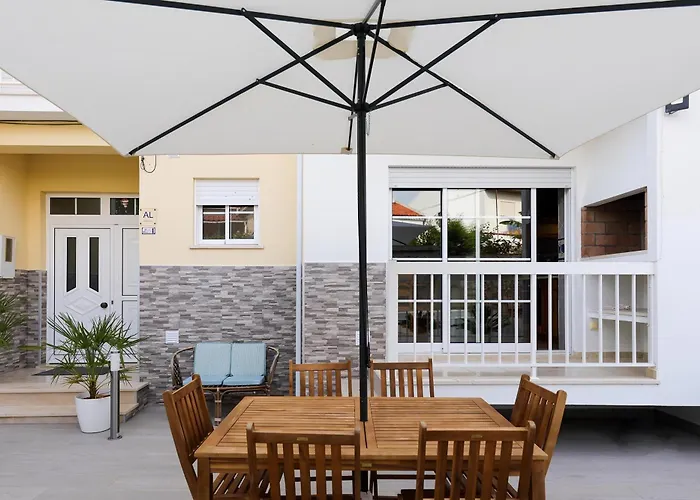 Moradia Chicharro בית הארחה